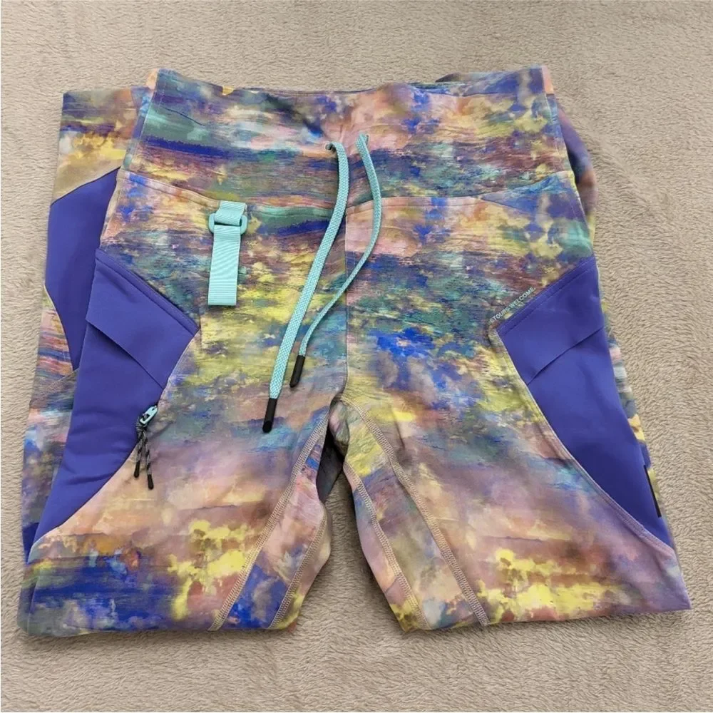 Lululemon Size 4 Cargo Super High Rise Hiking Tight 25